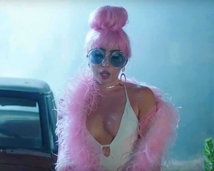 Kali Uchis Kali Uchis Sings A StrippedDown Version Of quotLonerquot In New