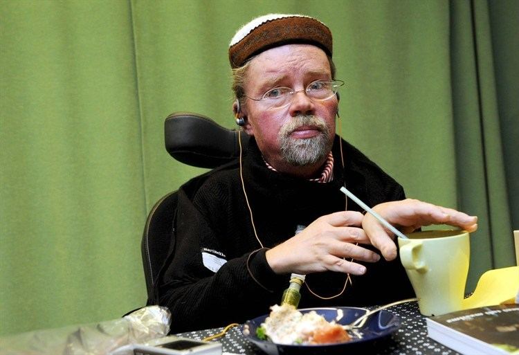 Kalle Könkkölä Vammaisten oikeuksien edistj Knkkl kunniatohtoriksi Kotimaa