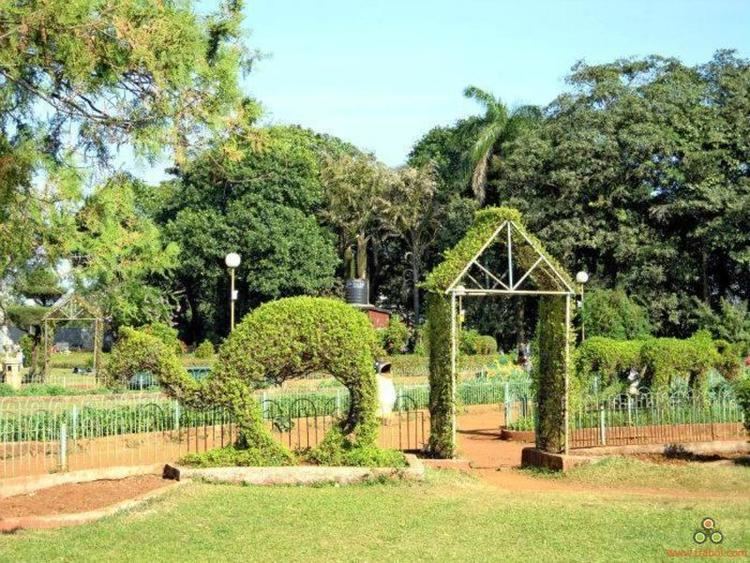 Kamala Nehru Park, Mumbai httpstrabols3amazonawscomimages46316jpg