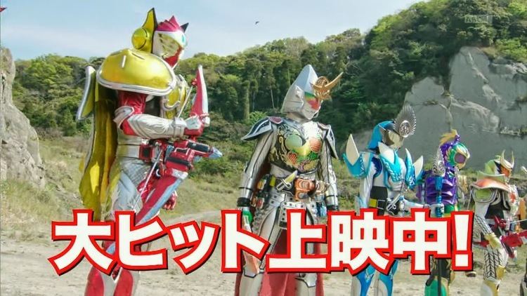 Kamen Rider Gaim: Great Soccer Battle! Golden Fruits Cup! movie scenes Now that the Kamen Rider Gaim the Movie Great Soccer Battle Golden Fruits Cup is out on home video here are all the transformation scenes in the said 