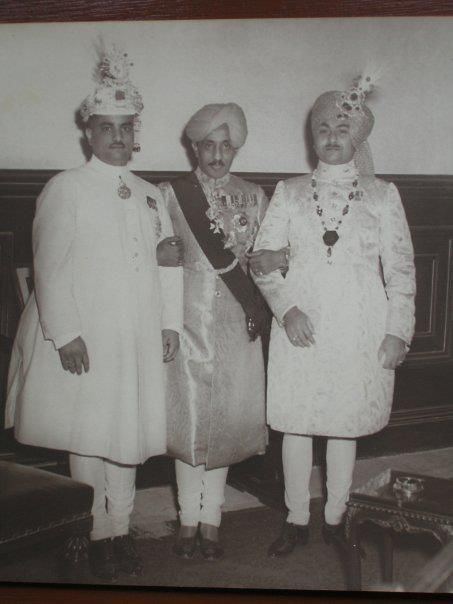 Kameshwar Singh 954 best Indian Royalty photographs prints paintings Mughal