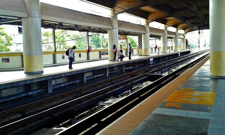 Kamuning MRT station