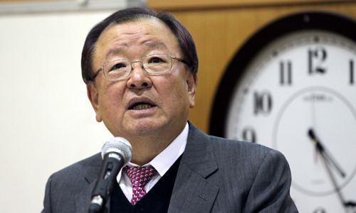 Kang Man-soo Exfinance minister Kang Mansoo in probe for illegalities as KDB