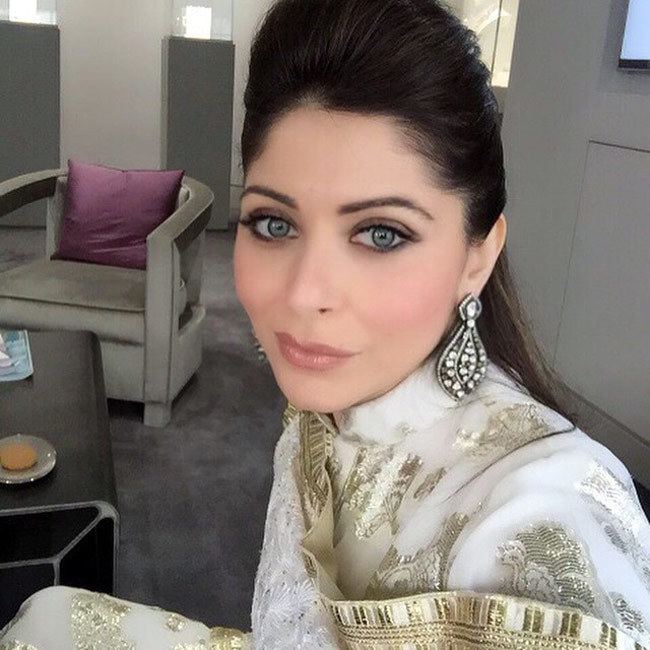 Kanika Kapoor 10 photos of Chittiyan Kalaiyan singer Kanika Kapoor we