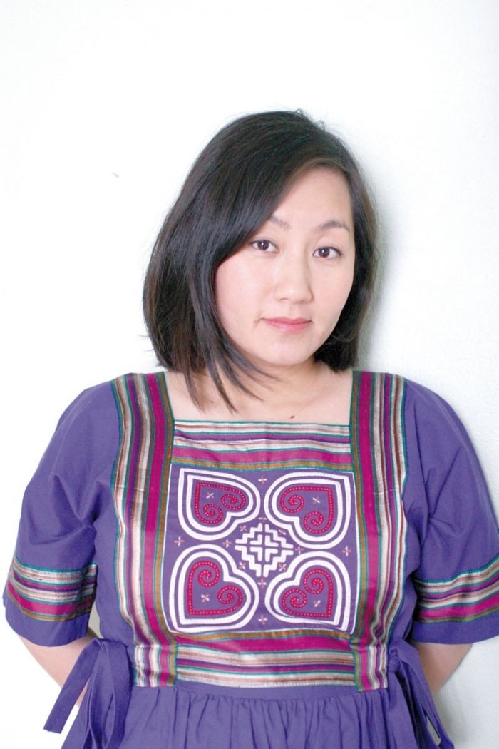 Kao Kalia Yang Gaining a voice Q and A with Sun Ray Library writer in residence
