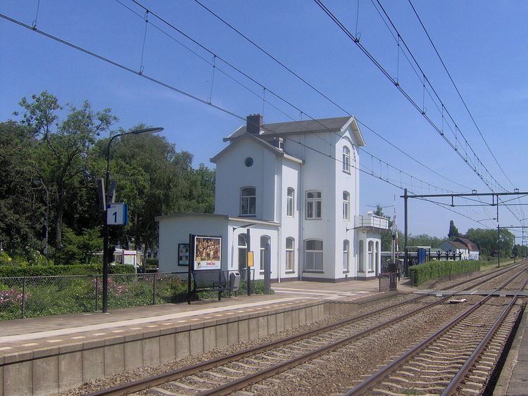 Kapelle-Biezelinge railway station