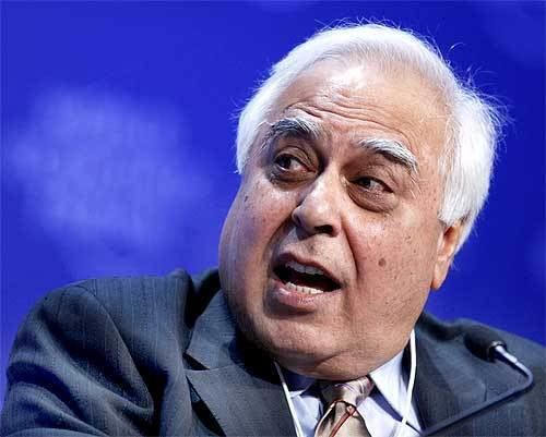 Kapil Sibal Sibal39s 2G scam defence Is the PM his target Rediff