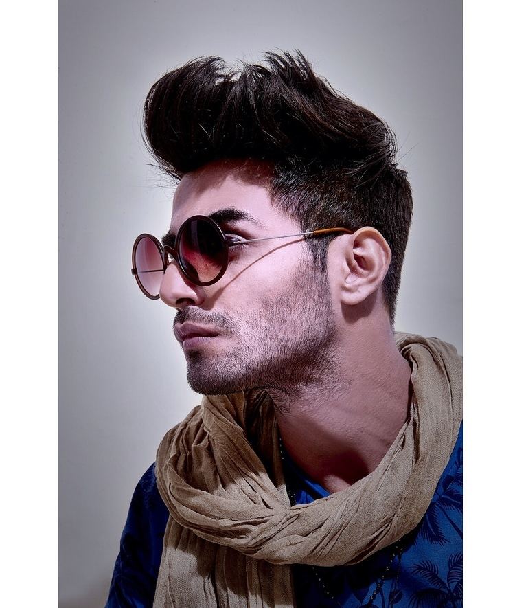 Karan Jotwani Aryaman is energetic chilled out and lives in the moment Karan