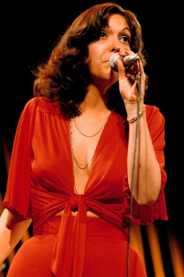 last photos of karen carpenter