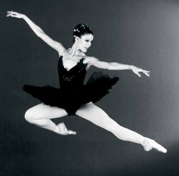Karen Kain Karen Kain Leads the National Ballet NUVO Magazine