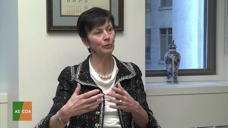 Karen Peetz President of BNY Mellon Karen Peetz on Women39s Leadership