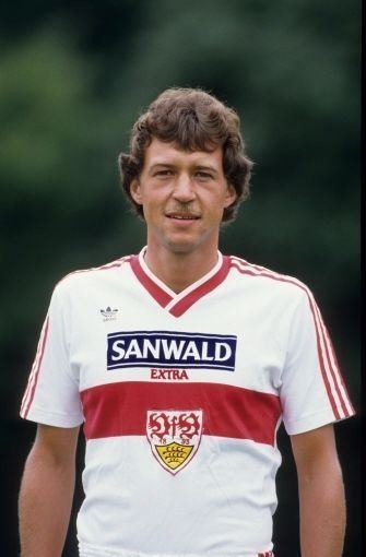 Karl Allgöwer Von links Karl Allgwer in den Jahren 1980 1984 1987 und 1999