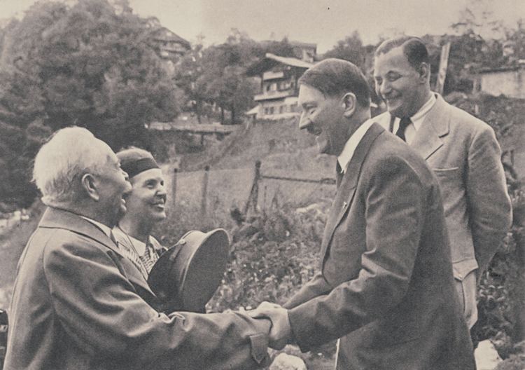 Karl Litzmann Adolf Hitler greets Gen Karl Litzmann World War I hero the Lion
