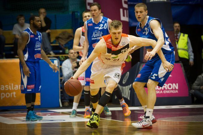 Karol Gruszecki Karol Gruszecki kandydat MVP ze Supska Tauron Basket