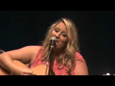 Karyn Rochelle Karyn Rochelle sings quotHome Town Sundayquot at Country Music
