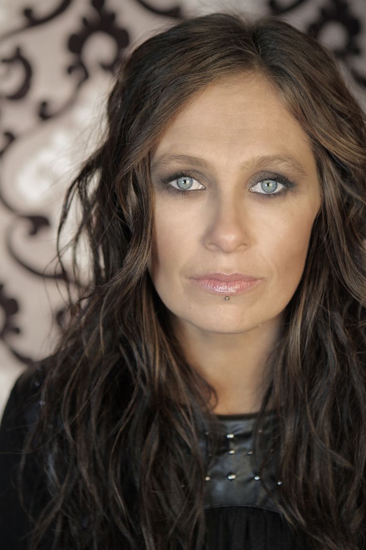 Kasey Chambers The No Surf Review Kasey Chambers Storybook