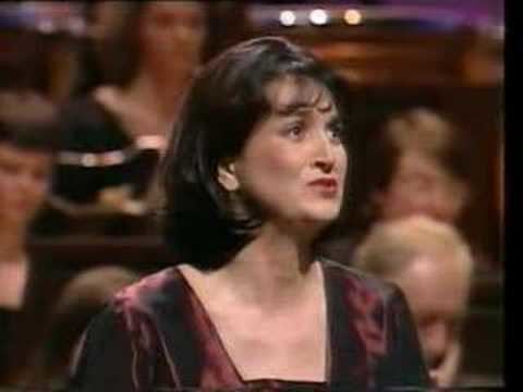 Katarina Karnéus Katarina Karneus sings MahlerquotUm Mitternachtquot YouTube