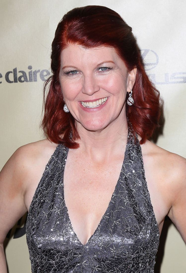 Kate Flannery Office actress Kate Flannery shined at the Golden Globe