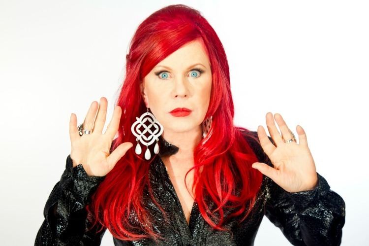 Kate Pierson Kate Pierson Stands Up for Sea Turtles in 39Bring Your Arms