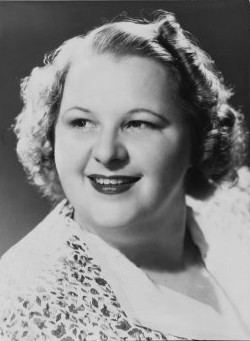 Kate Smith httpsuploadwikimediaorgwikipediacommons22