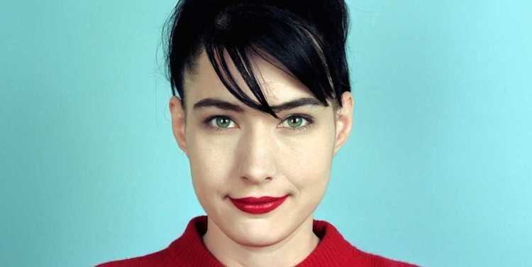 Kathleen Hanna Interview Kathleen Hanna on sexism at shows being like
