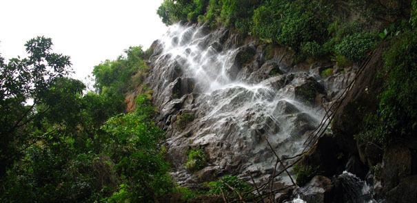 Katiki Waterfalls katiki waterfalls Ramachandra Ridge Hotel Ramachandra Ridge Hotel