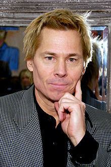 Kato Kaelin httpsuploadwikimediaorgwikipediacommonsthu