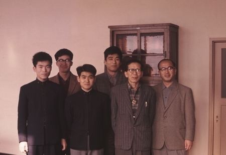 Katsuzo Kuronuma Katsuzo Kuronuma and his students in his lab at Tokyo Univ of