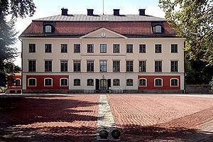 Kavlås Castle httpsuploadwikimediaorgwikipediacommonsthu