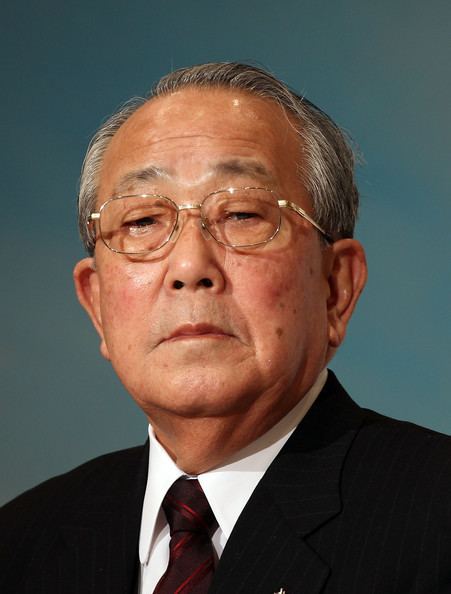 Kazuo Inamori Kazuo Inamori Photos Japan Airlines New CEO Holds A News