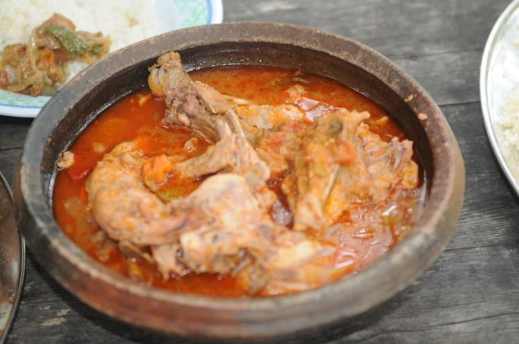 Kedjenou FileKedjenou poulet sauce claireJPG Wikimedia Commons