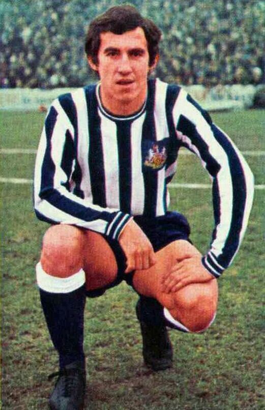 Keith Dyson Keith Dyson of Newcastle Utd in 1971 1970s Football Pinterest