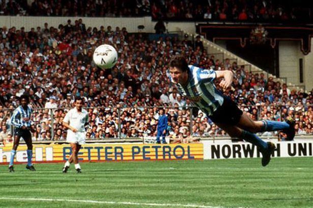 Keith Houchen Coventry City Is Keith Houchen39s header the best FA Cup