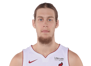 Kelly Olynyk on X: #tbt red shirt year, still helpin the squad get better!  #ZagUp   / X