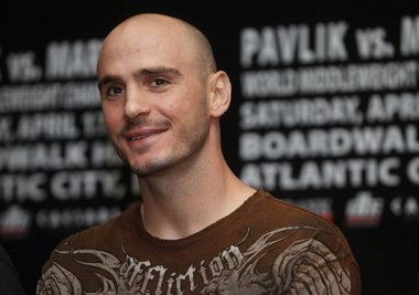 Kelly Pavlik Kelly Pavlik to face lefty Darryl Cunningham next month