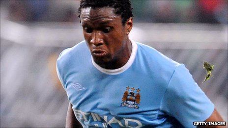 Kelvin Etuhu BBC Sport Portsmouth sign former Manchester City