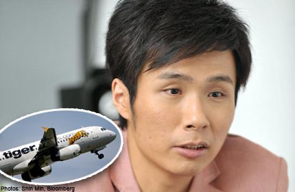 Kelvin Tan Blind singer Kelvin Tan claims discrimination by Tiger Airways
