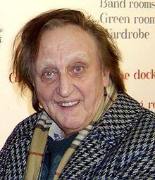 Ken Dodd Ken Dodd Wikipedia the free encyclopedia