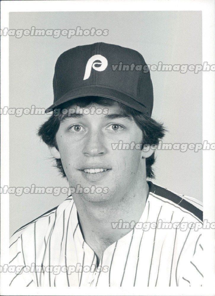 Ken Dowell Circa 1980 Philadelphia Phillies Baseball Player Ken Dowell Athlete
