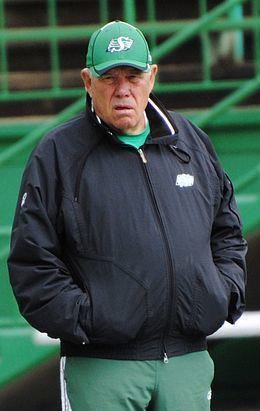 Ken Miller (gridiron football) httpsuploadwikimediaorgwikipediacommonsthu