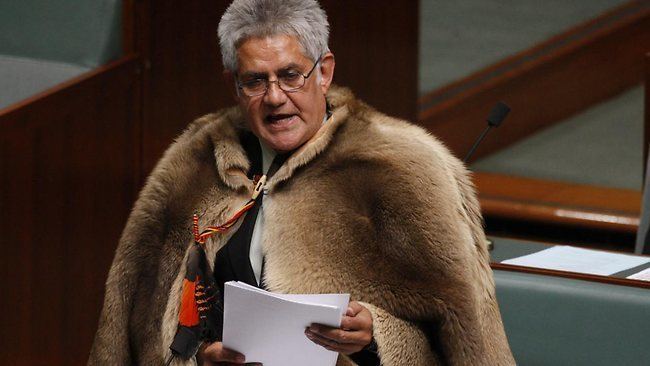 Ken Wyatt Abbott wants 39authentic39 outback Aborigines in Coalition