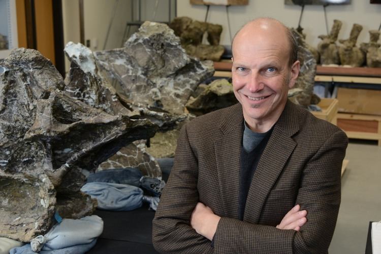 Kenneth Lacovara Digging Deeper into Dreadnoughtus Dinosaur Interview with Ken