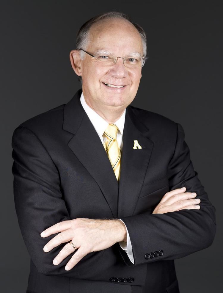 Kenneth Peacock Appalachian State Chancellor Kenneth Peacock To Step Down Will Stay