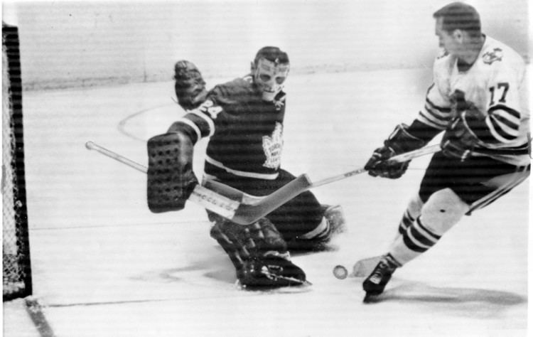 Kenny Wharram Ken Wharram of 1961 Stanley Cup champion Blackhawks dies at 83