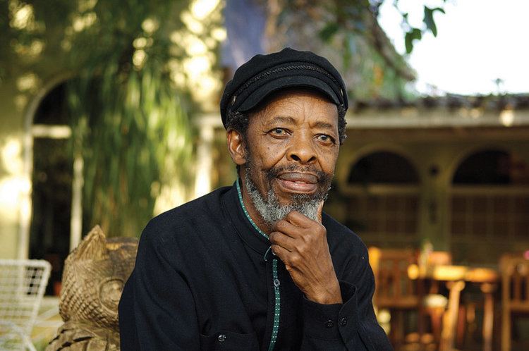 Keorapetse Kgositsile, 79, South African Poet and Activist, Dies - The New  York Times