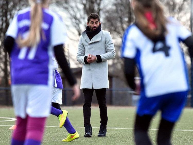 Kerem Demirbay Turkish footballer Kerem Demirbay referees girls football match