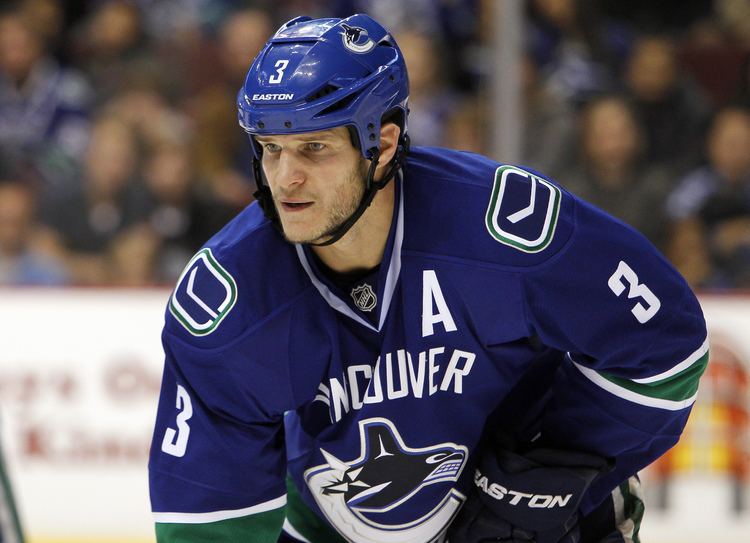 Kevin Bieksa Canucks39 Kevin Bieksa out indefinitely with injured hand