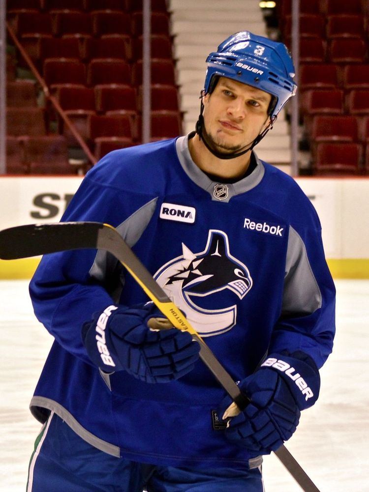 Kevin Bieksa Kevin Bieksa Wikipedia