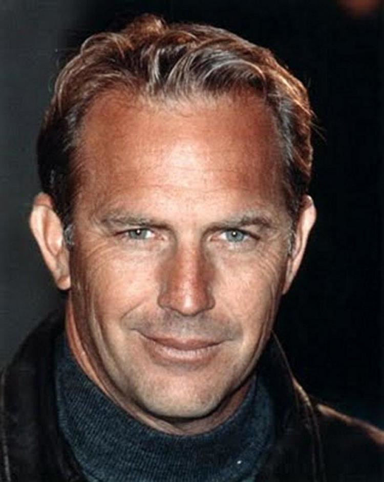 Kevin Costner Hot Guys in Sweaters Kevin Costner Lisa Pietsch amp Family