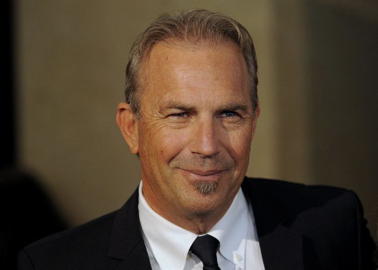 Kevin Costner kevincostner8e57fe02c3bfc25cjpg